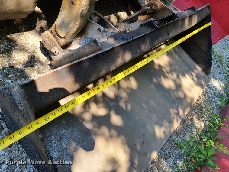 image for item EL9814 2006 Caterpillar 268B  skid steer loader