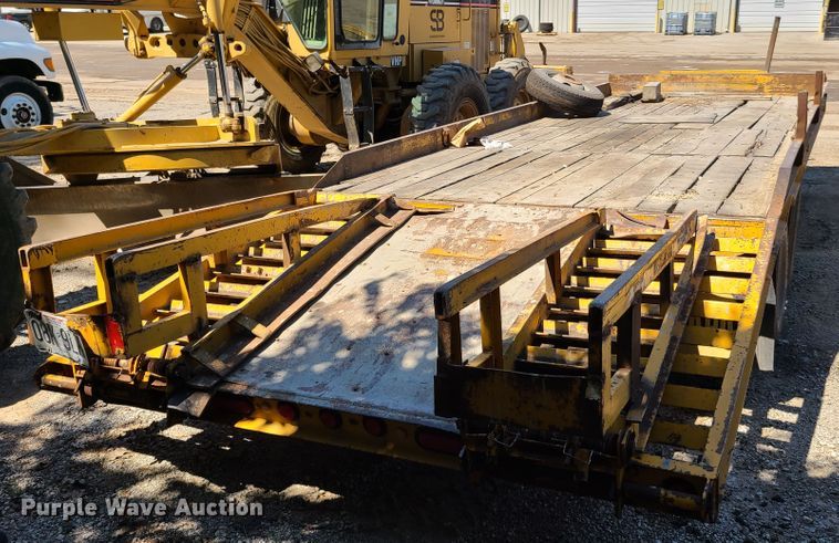 image for item EL9815 CZ Engineering equipment trailer