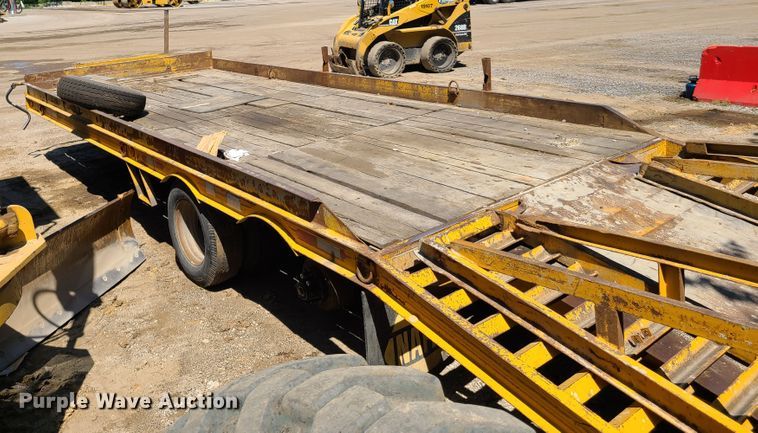 image for item EL9815 CZ Engineering equipment trailer