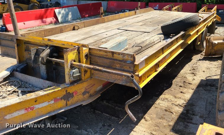 image for item EL9815 CZ Engineering equipment trailer