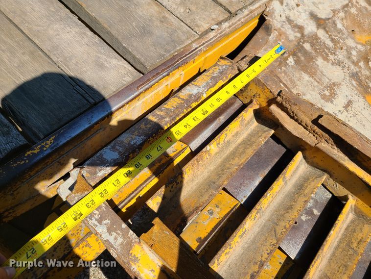 image for item EL9815 CZ Engineering equipment trailer