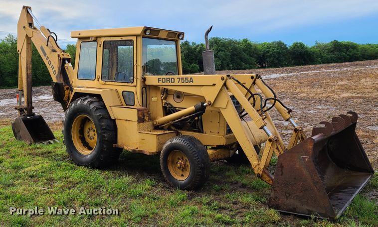 image for item EL9820 Ford 755A  backhoe