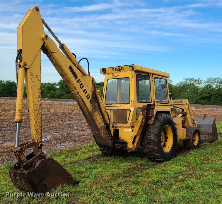 image for item EL9820 Ford 755A  backhoe