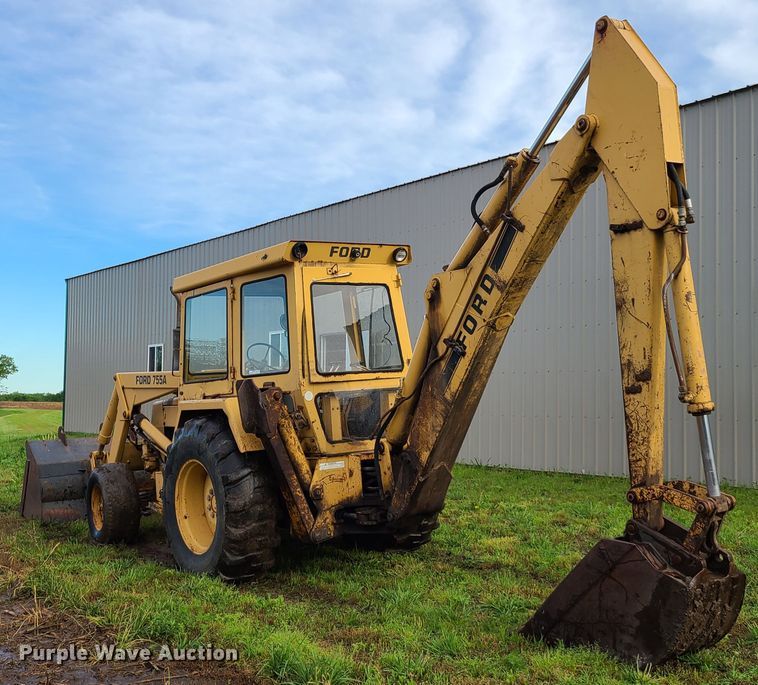 image for item EL9820 Ford 755A  backhoe