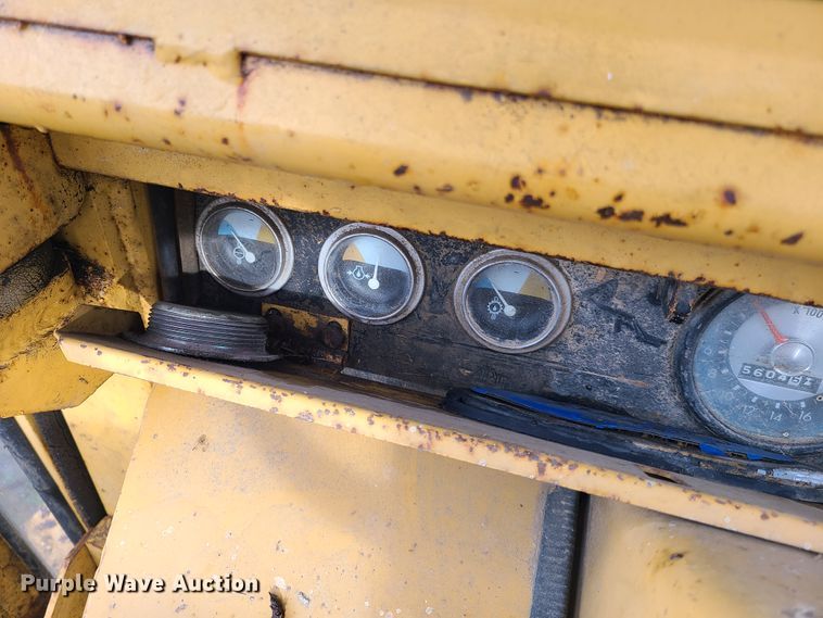 image for item EL9820 Ford 755A  backhoe