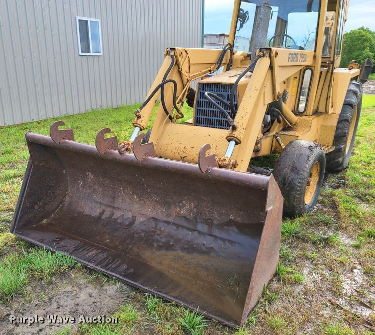 image for item EL9820 Ford 755A  backhoe