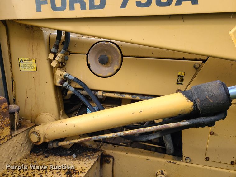image for item EL9820 Ford 755A  backhoe