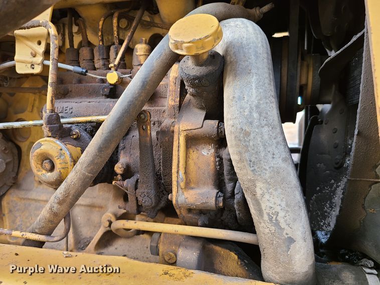 image for item EL9820 Ford 755A  backhoe