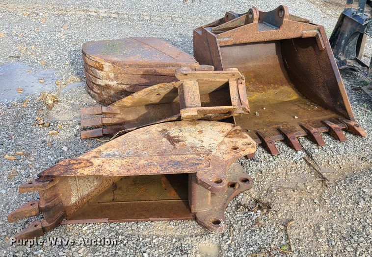 image for item EL9820 Ford 755A  backhoe