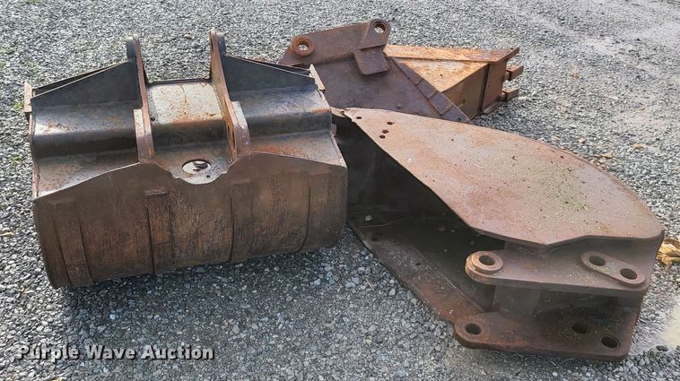 image for item EL9820 Ford 755A  backhoe