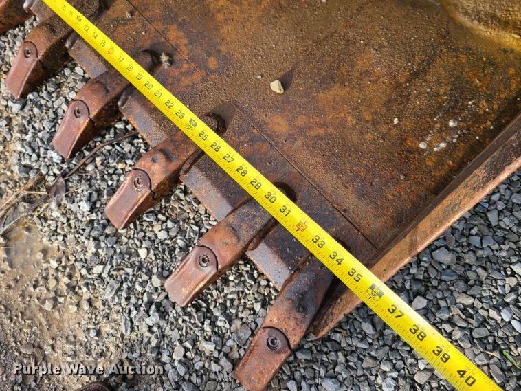 image for item EL9820 Ford 755A  backhoe