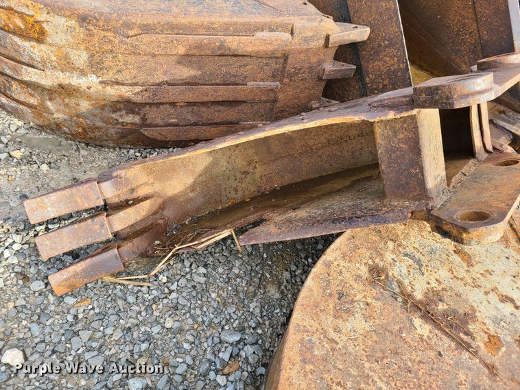 image for item EL9820 Ford 755A  backhoe