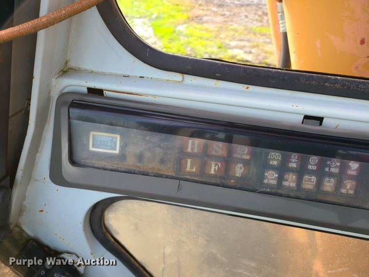 image for item EL9821 1993 Case 9050  excavator