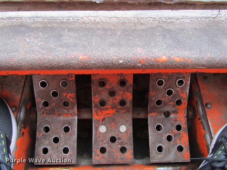 image for item FD9447 1999 Daewoo DSL601  skid steer loader