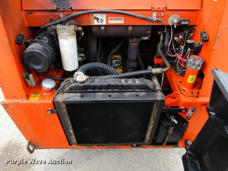 image for item FD9447 1999 Daewoo DSL601  skid steer loader