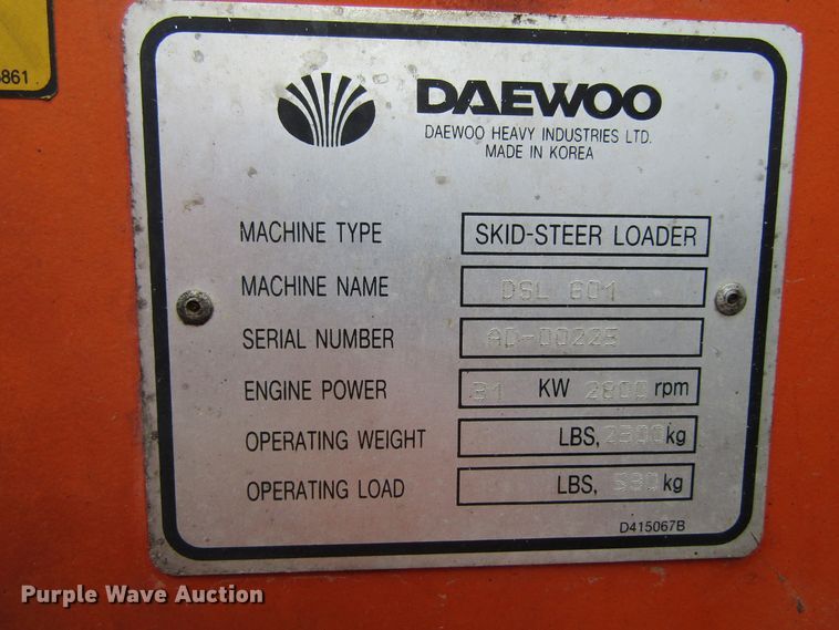 image for item FD9447 1999 Daewoo DSL601  skid steer loader