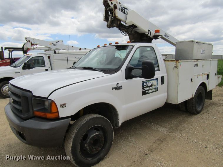 image for item FD9451 1999 Ford F450 Super Duty  bucket truck