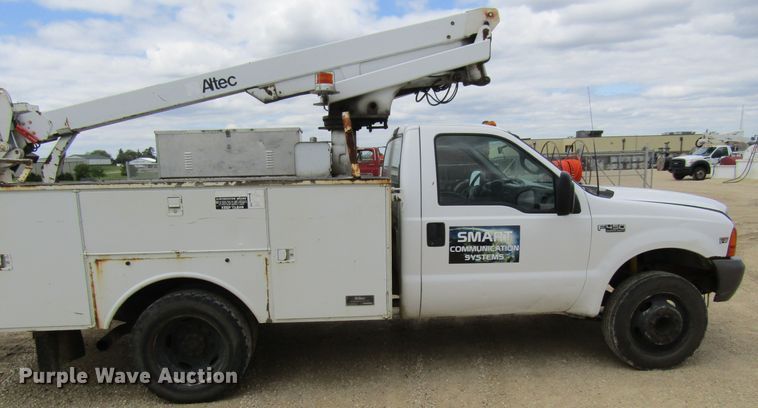 image for item FD9451 1999 Ford F450 Super Duty  bucket truck