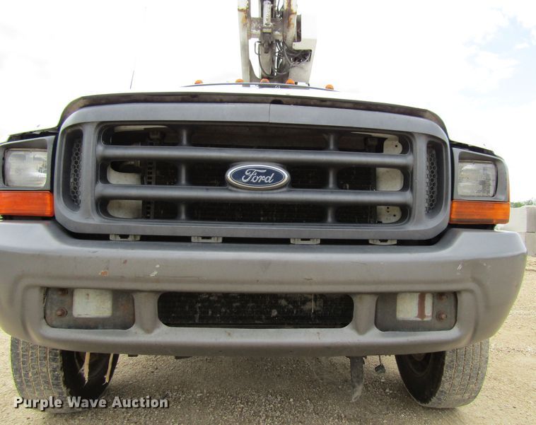 image for item FD9451 1999 Ford F450 Super Duty  bucket truck