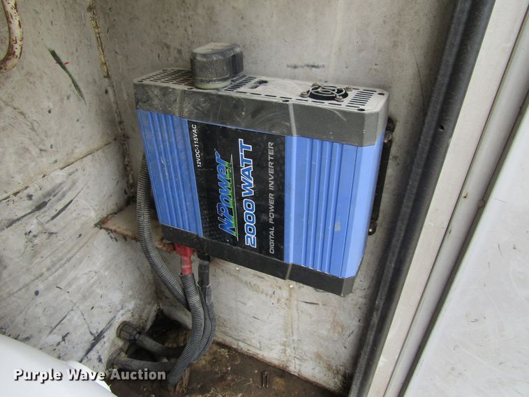 image for item FD9451 1999 Ford F450 Super Duty  bucket truck