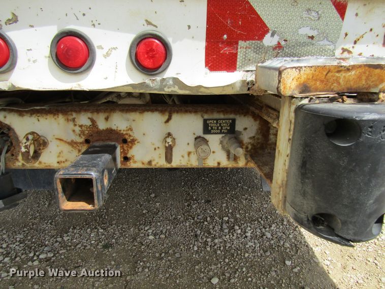 image for item FD9452 2000 Ford F550 Super Duty  bucket truck