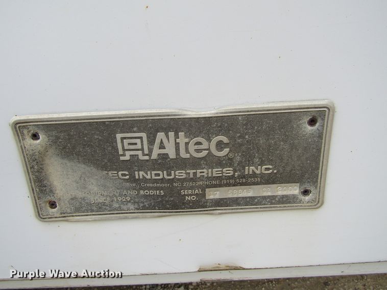 image for item FD9452 2000 Ford F550 Super Duty  bucket truck