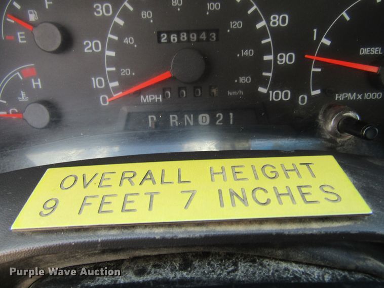 image for item FD9452 2000 Ford F550 Super Duty  bucket truck