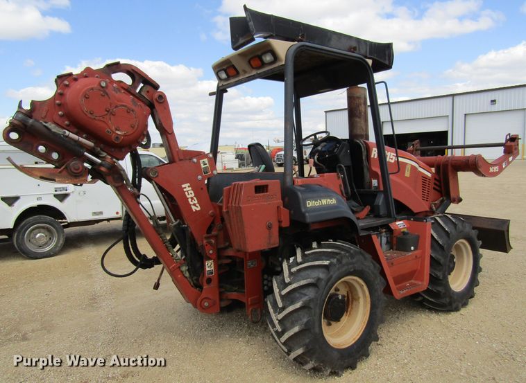 image for item FD9453 2001 Ditch Witch RT115  cable plow