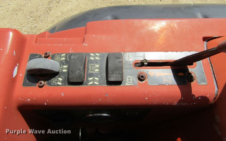 image for item FD9453 2001 Ditch Witch RT115  cable plow