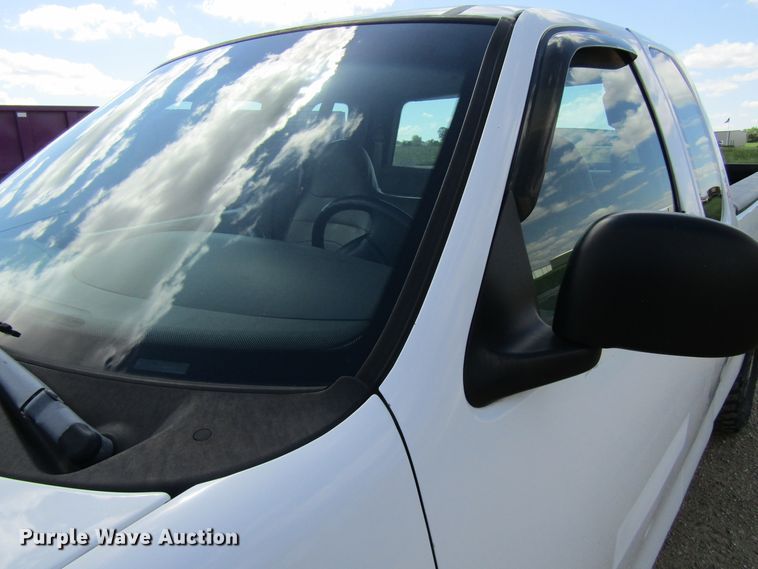 image for item FD9454 1999 Ford F150  SuperCab pickup truck