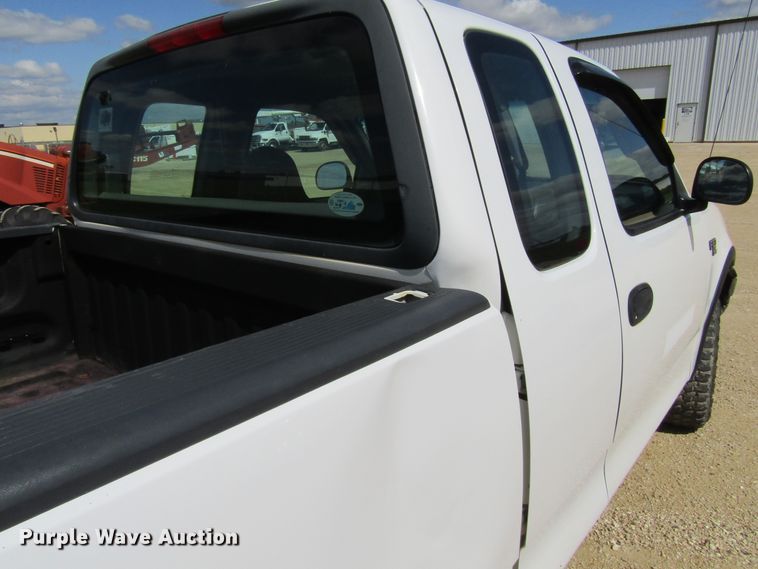 image for item FD9454 1999 Ford F150  SuperCab pickup truck