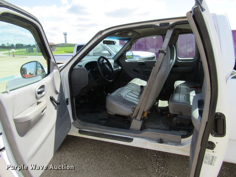 image for item FD9454 1999 Ford F150  SuperCab pickup truck