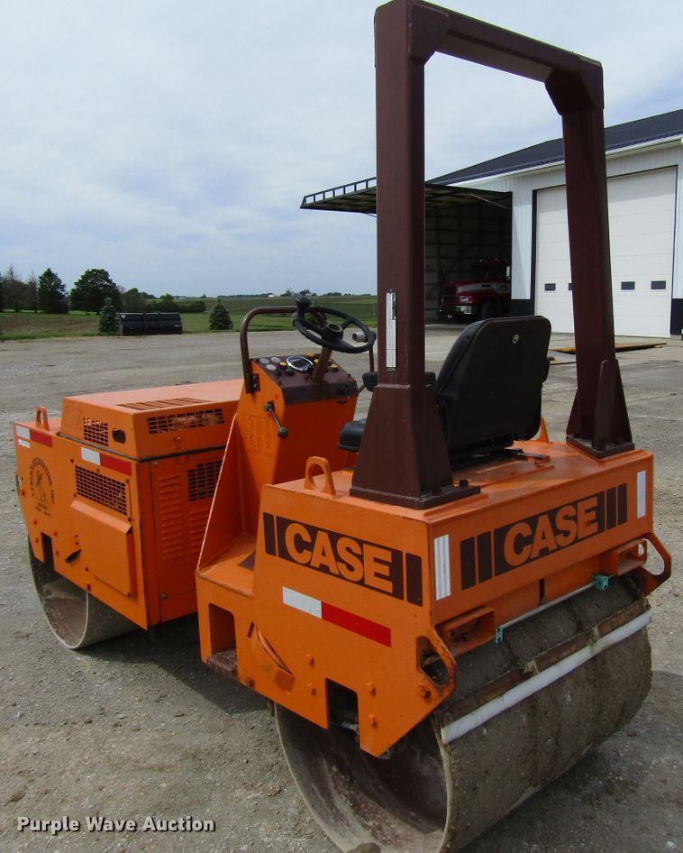 image for item FD9458 Case 252  double drum roller compactor