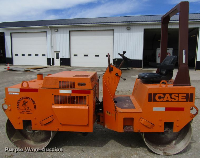 image for item FD9458 Case 252  double drum roller compactor