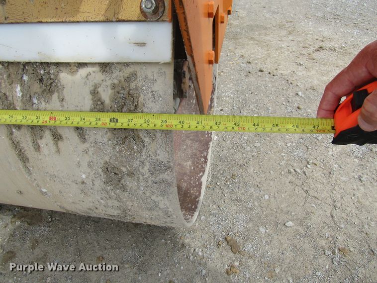 image for item FD9458 Case 252  double drum roller compactor