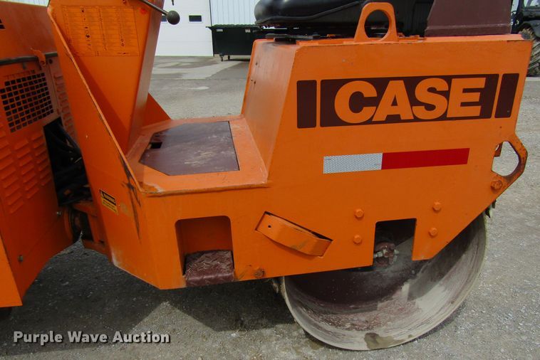 image for item FD9458 Case 252  double drum roller compactor
