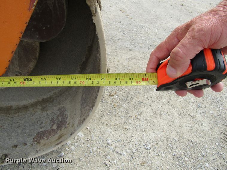 image for item FD9458 Case 252  double drum roller compactor