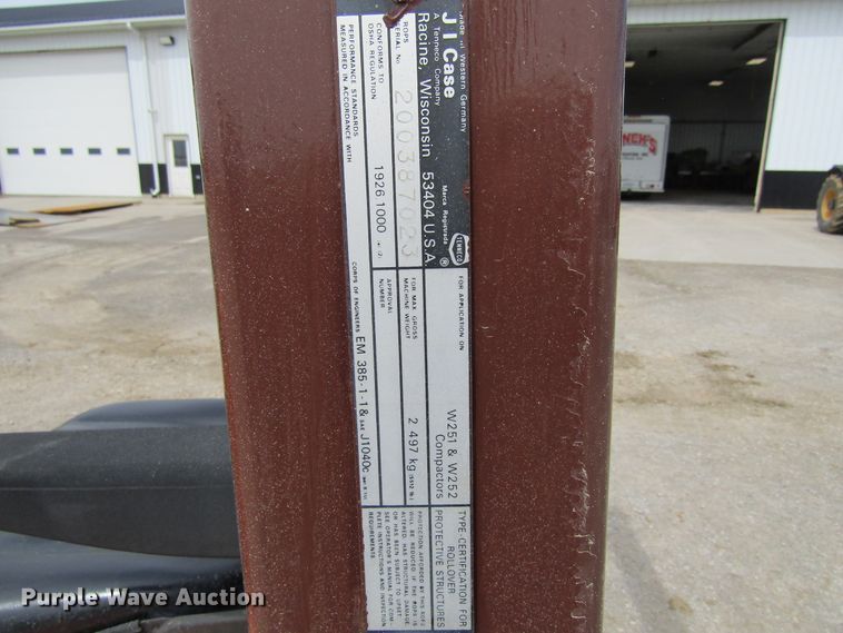 image for item FD9458 Case 252  double drum roller compactor