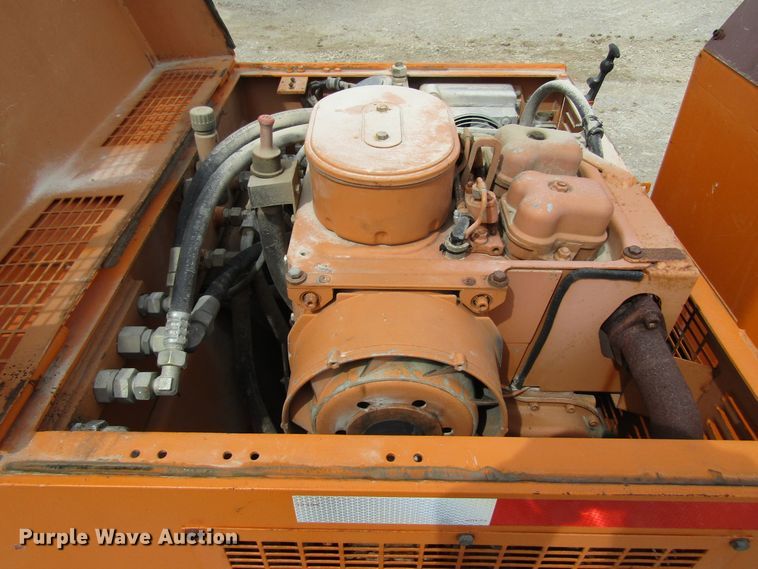 image for item FD9458 Case 252  double drum roller compactor