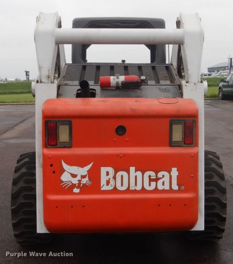 image for item FX9150 2007 Bobcat S250  skid steer loader