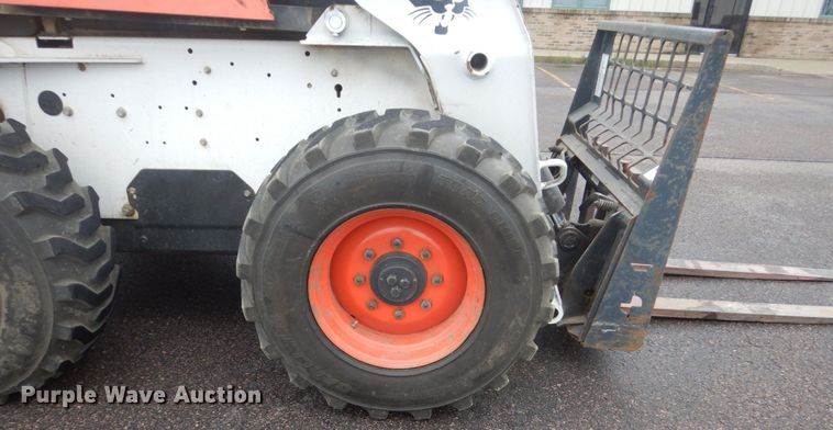 image for item FX9150 2007 Bobcat S250  skid steer loader