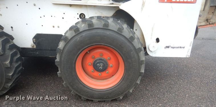 image for item FX9150 2007 Bobcat S250  skid steer loader