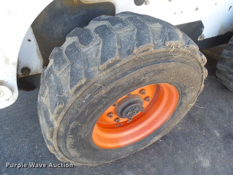 image for item FX9150 2007 Bobcat S250  skid steer loader