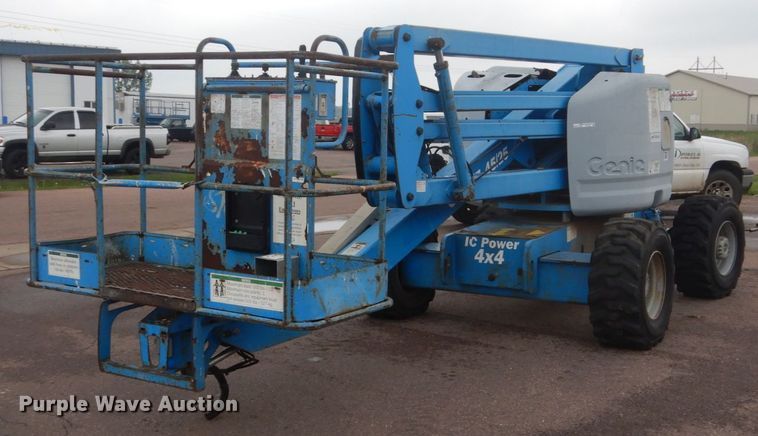 image for item FX9153 2002 Genie Z-45/25  boom lift