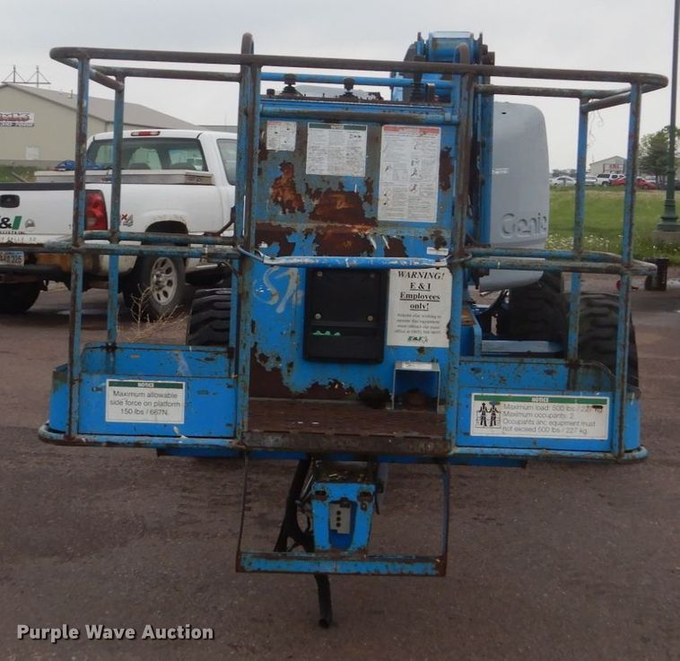 image for item FX9153 2002 Genie Z-45/25  boom lift