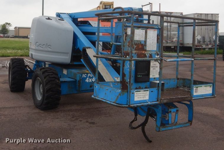 image for item FX9153 2002 Genie Z-45/25  boom lift