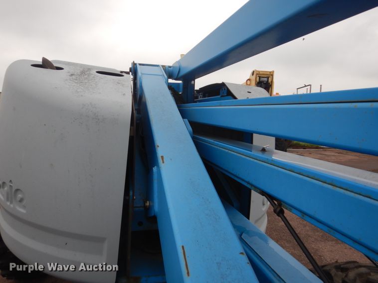 image for item FX9153 2002 Genie Z-45/25  boom lift