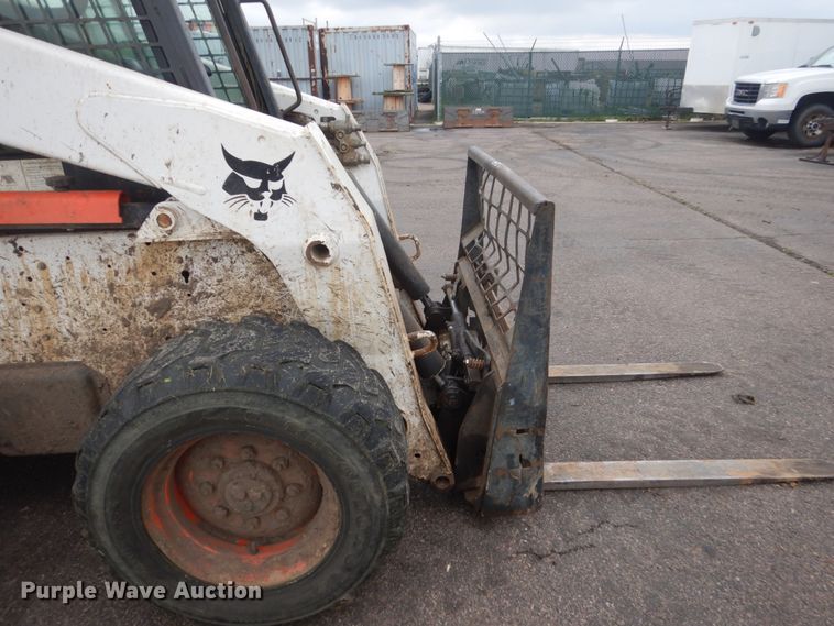 image for item FX9155 2006 Bobcat S250  skid steer loader