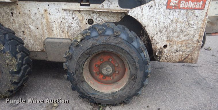 image for item FX9155 2006 Bobcat S250  skid steer loader