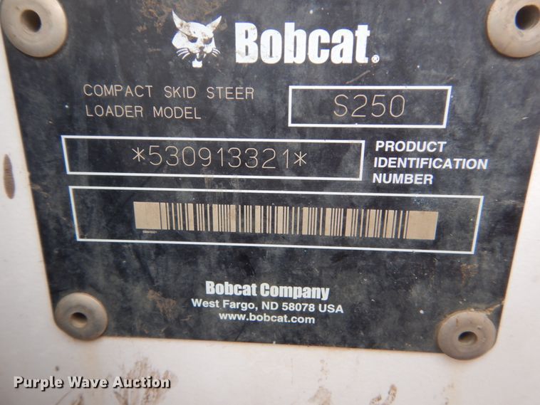 image for item FX9155 2006 Bobcat S250  skid steer loader